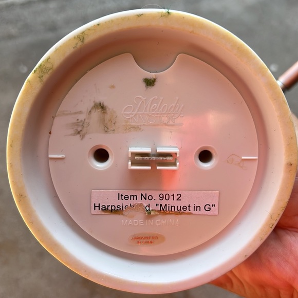 Vintage Melody in Motion Collectable Figurine - Picture 6 of 6